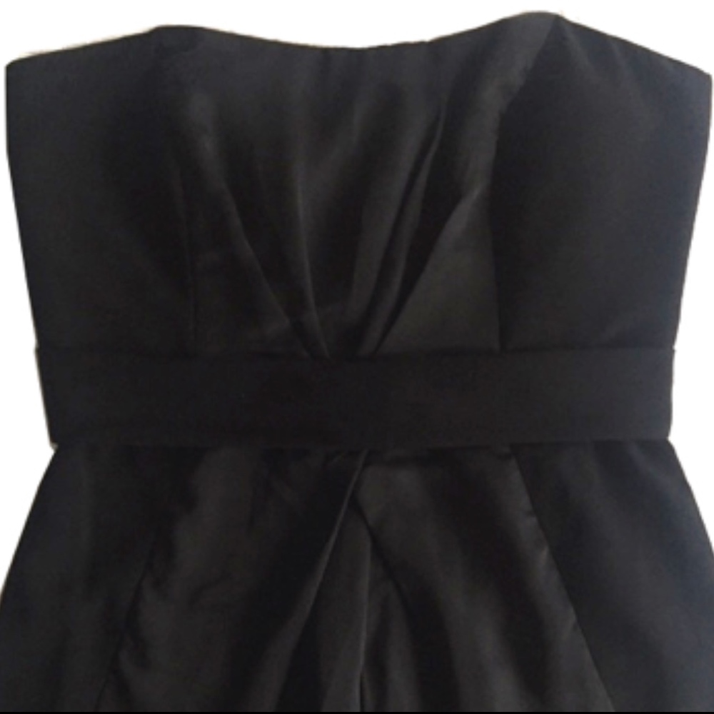 Vera Wang black strapless gown - Picture 3 of 5